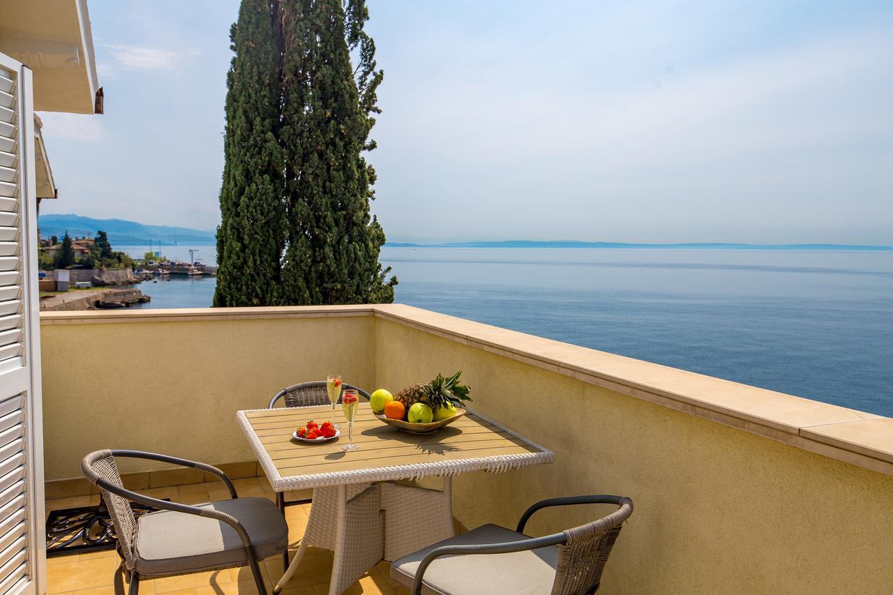 Apartments Villa Nora Rijeka Eksteriør billede