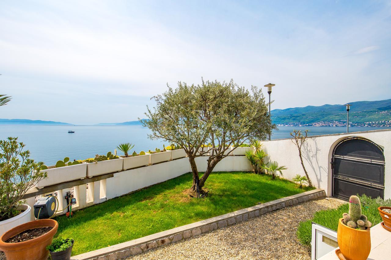 Apartments Villa Nora Rijeka Eksteriør billede